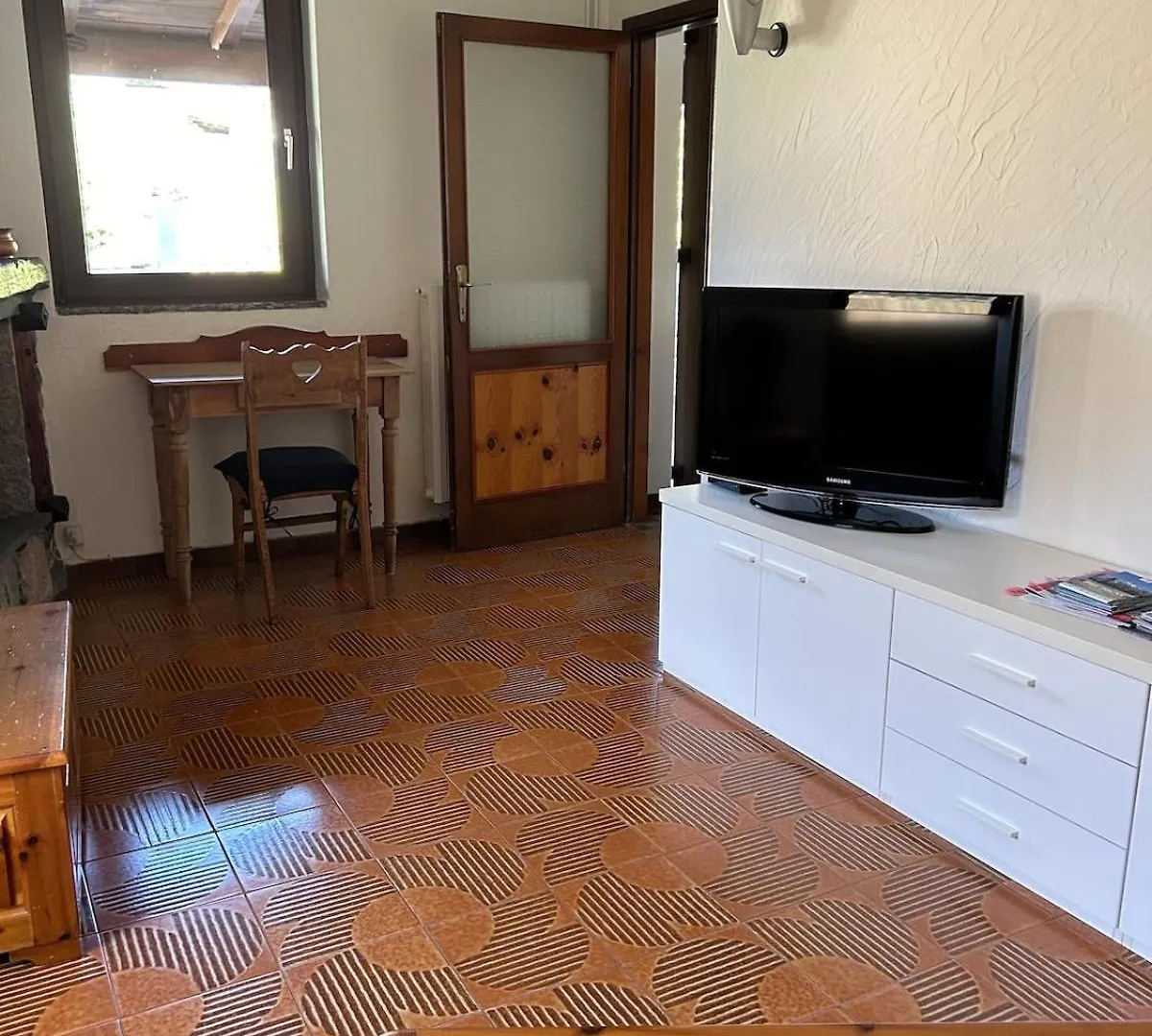 Casa Vacanza L'Oleandro Poggiridenti